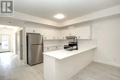 Welcome to urban living at its finest at 59 Reeve Street! This spacious 1-bed + Den, 1-bath apartmen...