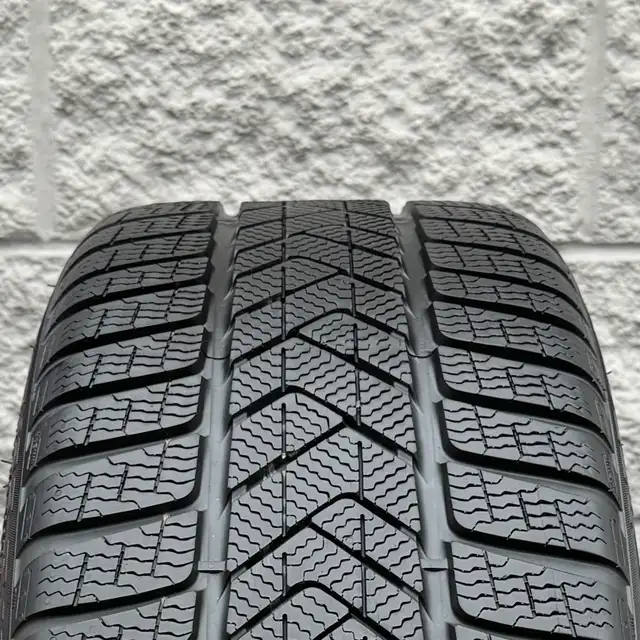 (98%) 4x BMW 5 | 8 Series 19" OEM Winter Wheels Package in Tires & Rims in City of Toronto - Image 10