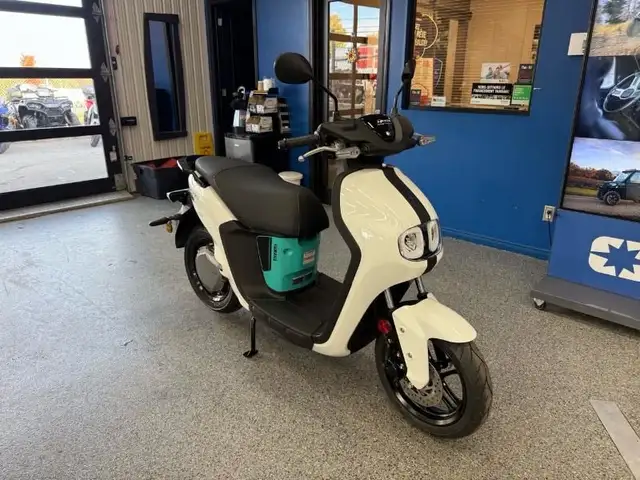 2025 Yamaha NEO'S in Scooters & Pocket Bikes in Gaspé - Image 3