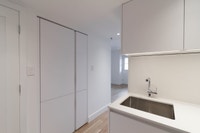 Renovated Akelius one bedroom apartment for rent. Located near Aylmer & Sherbrooke W in the Milton P... (image 1)