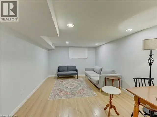 174 GLEN Road Kitchener, Ontario in Houses for Sale in Kitchener / Waterloo - Image 19
