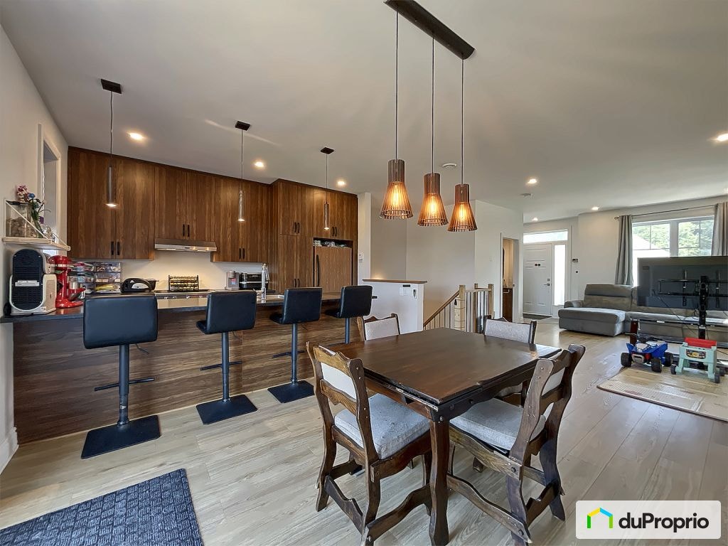 $399,000 - Semi-detached for sale in Ste-Clotilde-De-Chateauguay — photo 1