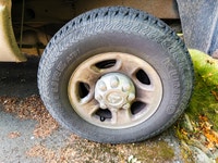 4dr Quad Cab 140 WB HD SLT 4WD ... Engine: Gas V8 5.7L/348 Safety Equipment Front shoulder belt heig... (image 2)