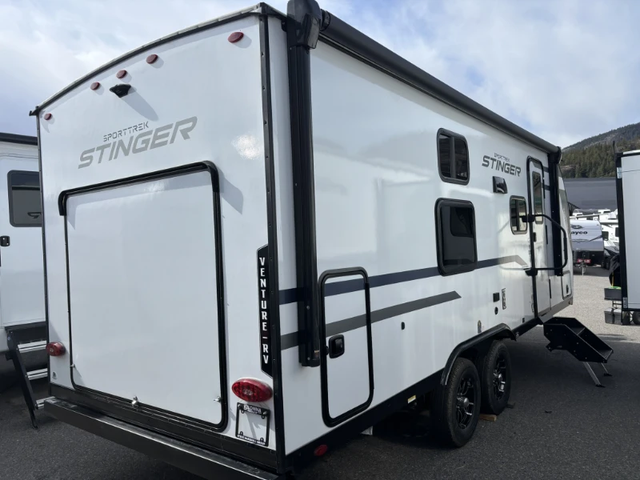 2026 VENTURE SPORTTREK STINGER 222VUD in Travel Trailers & Campers in Kelowna - Image 8