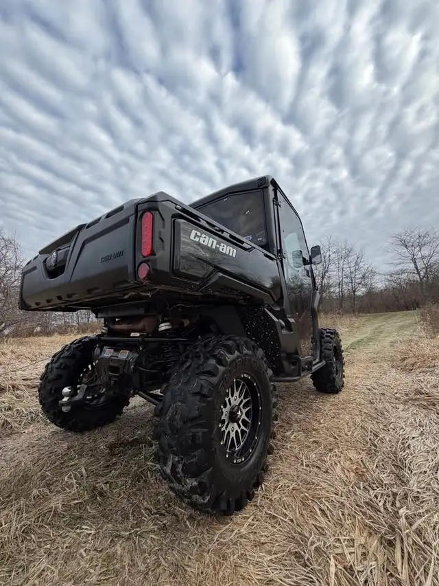 2022 CANAM DEFENDER HD10-BLACK! in ATVs in Dartmouth - Image 5
