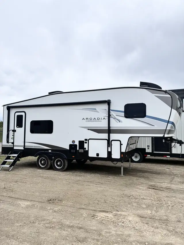 2025 Keystone ARCADIA 21 SRK in Travel Trailers & Campers in St. Albert - Image 4