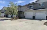 Edwards Drive - 3 Bedroom Townhome for Rent
