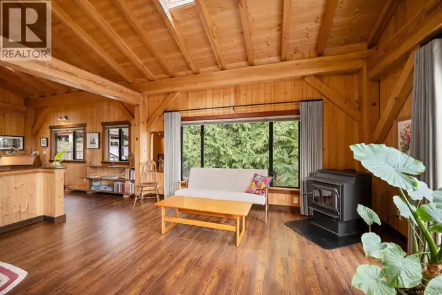 825 Austin Dr Cortes Island, British Columbia in Houses for Sale in Campbell River - Image 22