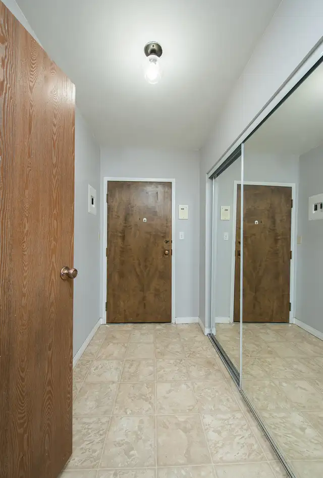 Carlton Court - 1 BED ROOM Apartment for Rent in Long Term Rentals in Edmonton - Image 13