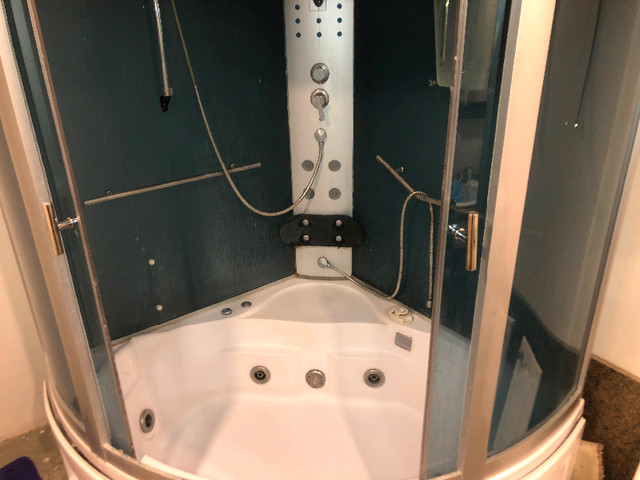 Steam/ jacuzzi shower for sale in Plumbing, Sinks, Toilets & Showers in Calgary - Image 3