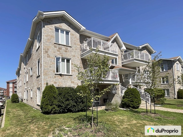 $469,900 - Condominium for sale in Longueuil (St-Hubert) — photo 1