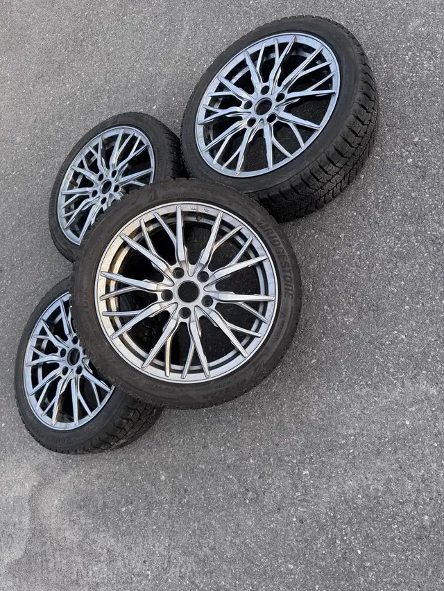 215/45/17 Acura ILX Honda Civic bridgestone winter tires 5x114.3 in Tires & Rims in City of Toronto - Image 4
