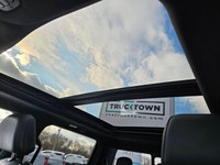 2021 Ford F-150 Lariat 4WD SuperCrew with the 2.7L EcoBoost and 109,900kms! Clean history with no ac... (image 8)