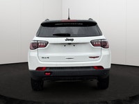 Dont let its compact footprint fool you - the Compass Trailhawk strikes the perfect balance for anyo... (image 5)