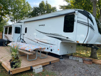 2023  Jayco Eagle 35’ 2bdrm 4 Seasons Trailer