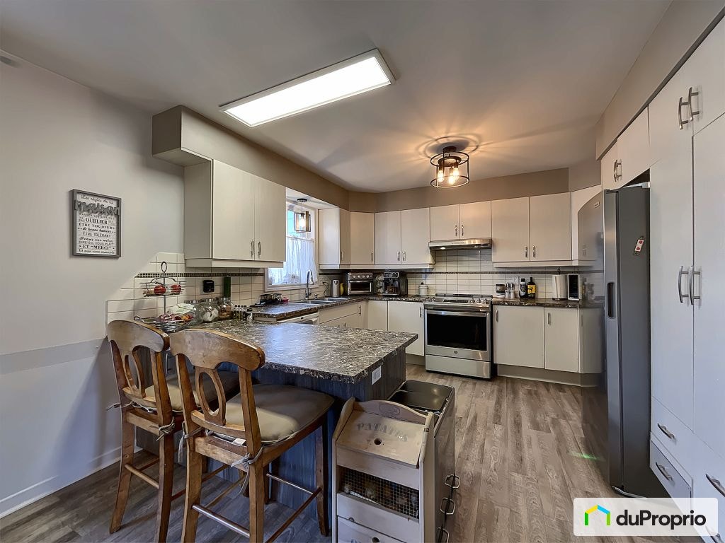 $385,000 - Bungalow for sale in Val-des-Sources — photo 2