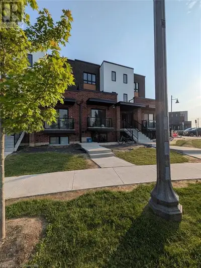 243 CHAPEL HILL Drive Kitchener, Ontario