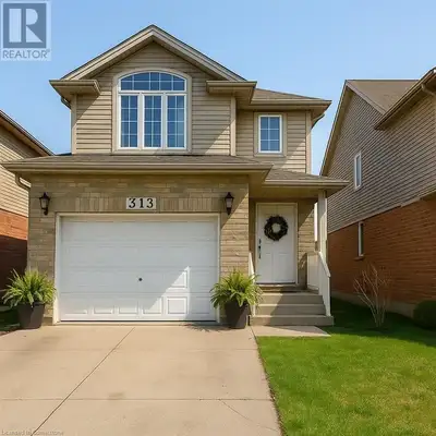 UPPER-313 FEATHERSTONE Crescent Kitchener, Ontario