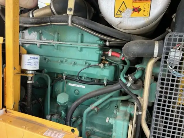 2000 VOLVO L70D WHEEL LOADER in Heavy Equipment in Regina - Image 9