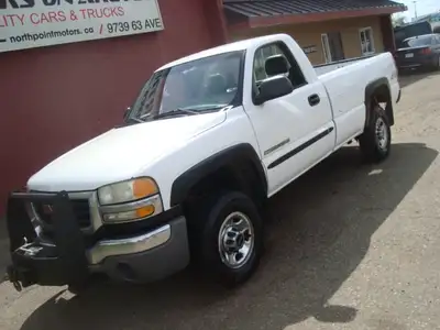 NORTH POINT MOTORS...CALL TEXT 780-224-7791 FINANCING AVAILABLE CHECK OUT THIS 04 GMC 2500HD 4X4 LON...