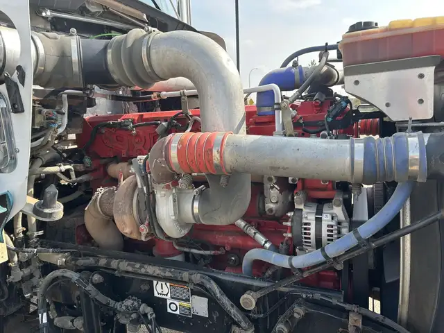2015 KENWORTH T800 in Heavy Trucks in Saskatoon - Image 11
