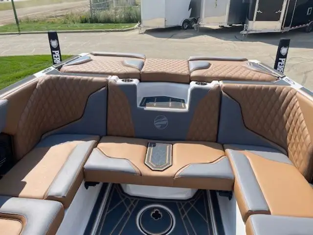 2025 Tige 24RZX in Powerboats & Motorboats in Saskatoon - Image 17