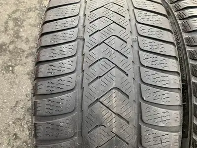 Nooo email... CALL ONLY when u want to come rigth away 4 x 225/45/18 PIRELLI sottozero WINTER tires...