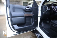 Key Features: Heated and ventilated front leather seats, heated steering wheel, heated rear leather... (image 9)