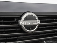 This Nissan Kicks has a strong Regular Unleaded I-4 2.0 L/122 engine powering this Variable transmis... (image 8)