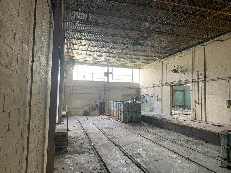 7,250 sqft private industrial warehouse for rent in Brampton