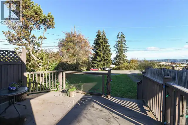 5557 Horne St Union Bay, British Columbia in Houses for Sale in Comox / Courtenay / Cumberland - Image 4