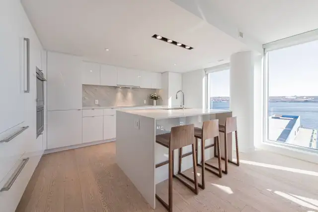 1 Bedroom + Den Sea Loge Downtown Halifax in Long Term Rentals in City of Halifax - Image 7