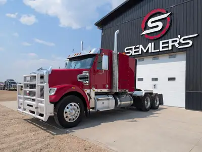 Cummins 550HP + Ultrashift! 2016 Freightliner Coronado 122SD Located near Westlock, AB KMS: 401,786...