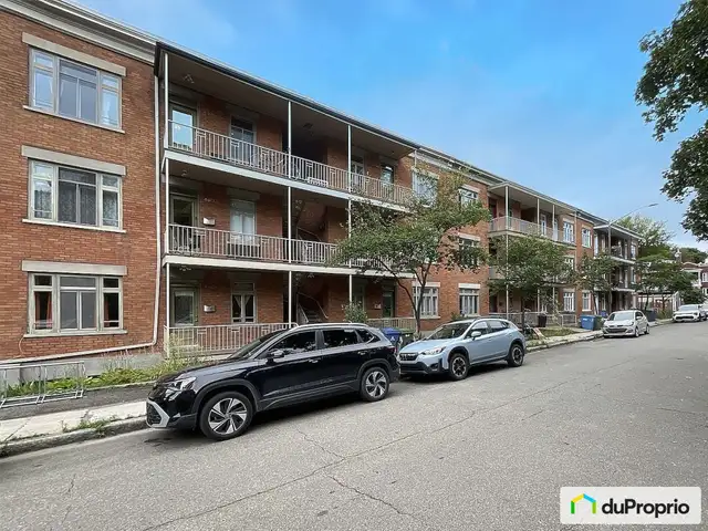 $389,000 - Condominium for sale in Montcalm in Condos for Sale in Québec City - Image 2