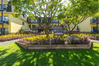 Stunning 1 bedroom apartment in North Van with amazing views!