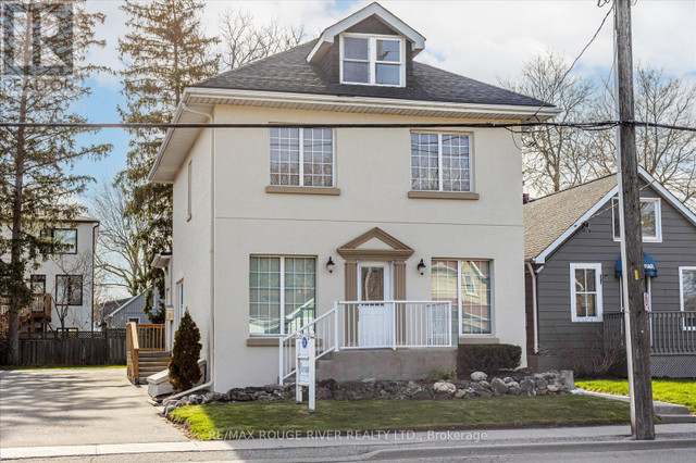 74 PARK RD S Oshawa, Ontario in Houses for Sale in Oshawa / Durham Region