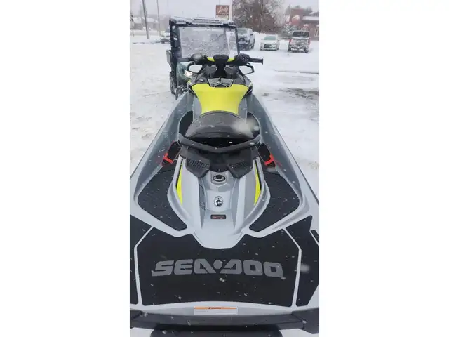 2019 Sea-Doo GTR X 230 in Personal Watercraft in Sarnia - Image 5