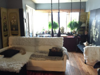 Lovely Furnished Room close downtown & Mall Long or short term