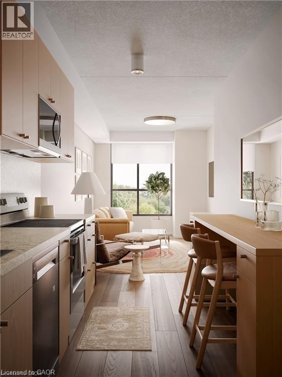 580 COLDSTREAM Drive Unit# 203 Waterloo, Ontario 4