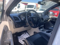 13,470 $ plus HST and licensing plus 599 safety fee ONE OWNER Alloy Wheels 26 Service Records Fronte... (image 6)