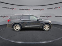 This Ford Explorer has a dependable Turbo Gas 4cyl 2.3L engine powering this Automatic transmission.... (image 8)