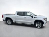 Stand tall with our used 2020 GMC Sierra 1500 Denali Crew Cab 4X4 that has exclusive style and premi... (image 5)