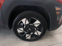 ===== Key Features ===== * 34,628 km * One Owner * No Reported Accidents * Preferred Trim * All-Whee... (image 7)