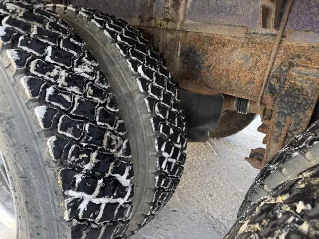 2005 PETERBILT 378 in Heavy Trucks in Saskatoon - Image 60