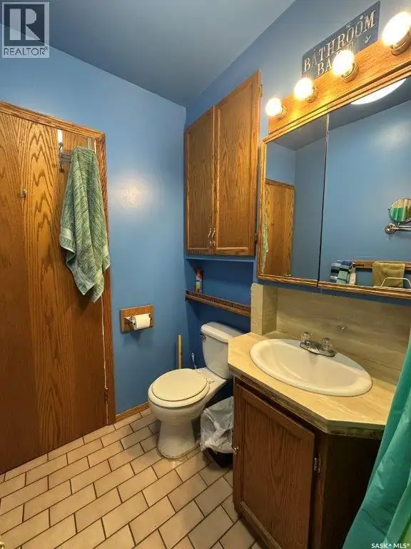 113 4th AVENUE E Kindersley, Saskatchewan in Houses for Sale in Saskatoon - Image 17
