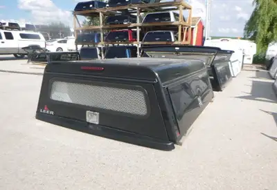 Compare at $3300 Toyota Tacoma 2016 - 2023 Toyota Tacoma 6'2 Onyx Black Leer Contractor Truck Cap wi...