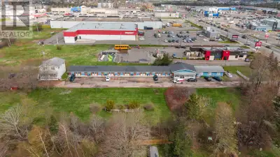 Fantastic opportunity to own a unique income-generating property located on one of University Avenue...