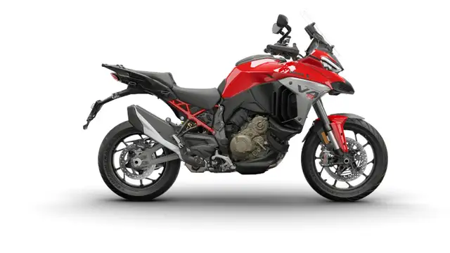2026 DUCATI Multistrada V4 S Travel & Radar (promo 500.00 inclus in Sport Touring in Laval / North Shore - Image 2