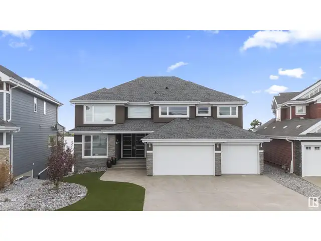 8818 19 AV SW Edmonton, Alberta62867602403457122