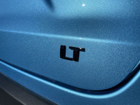 AMVIC Licensed Dealer The 2025 Chevrolet Trax LT in Marina Blue Metallic is a stylish and efficient... (image 6)